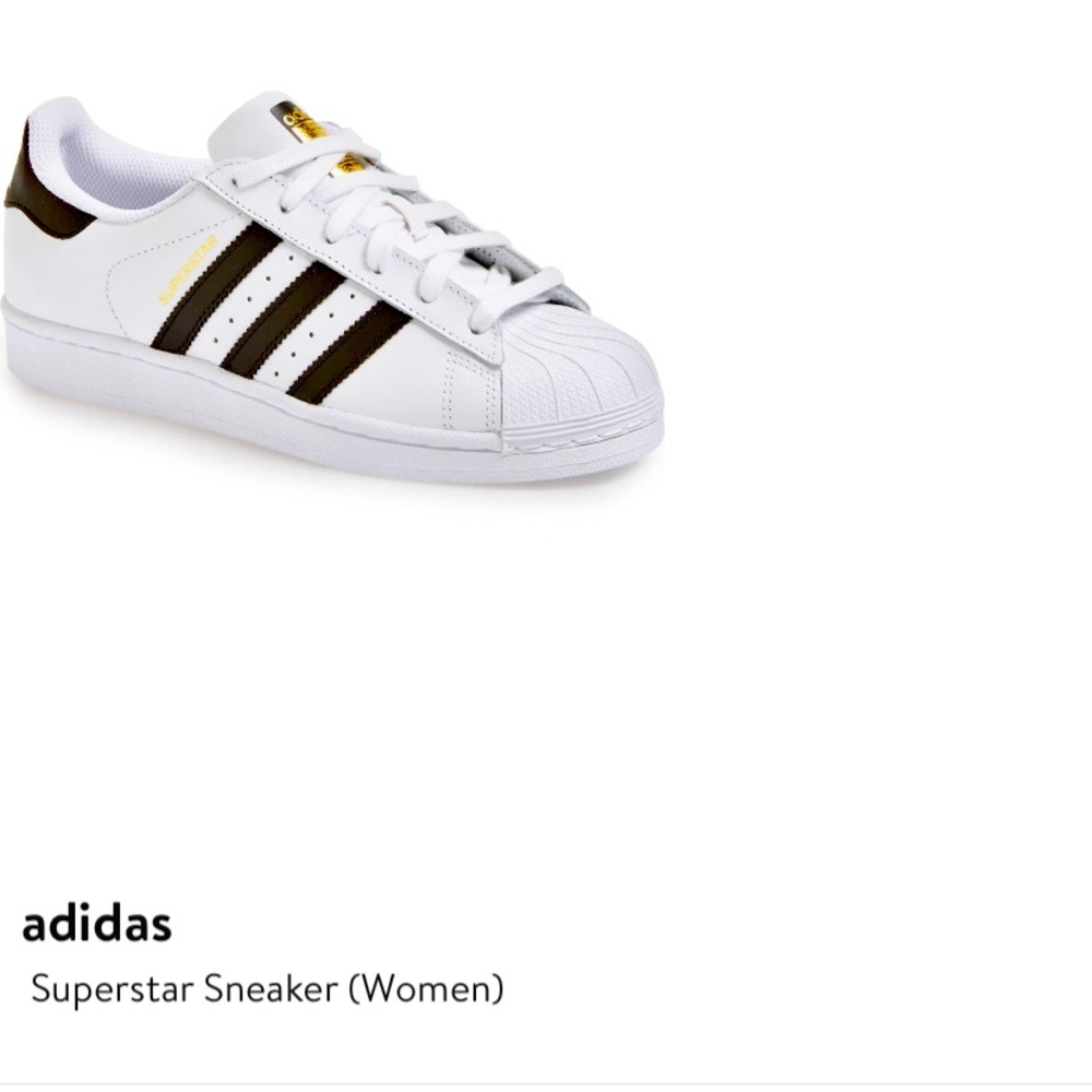 🌟Adidas Superstar Women’s sneakers🌟